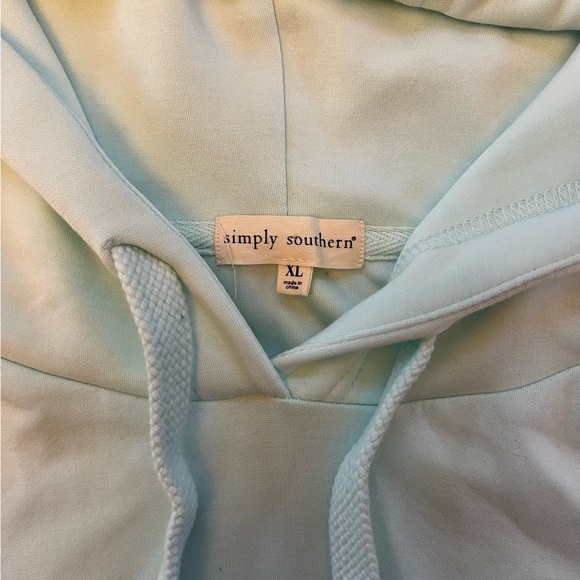 Simply Southern Women’s  Crop Hoodie Sweatshirt Size XL - Picture 3 of 5